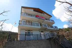OYO 37122 Kalpa Mansion - Image 3