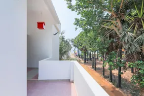 OYO 77608 Beach House Studio - Image 2