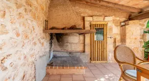 Lodge avec terrasse, piscine et barbecue | Vue jardin - Image 3