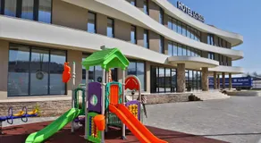 Royal Residence - Image 5