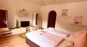 Sidan Hotel Restaurant & Pizzeria - Image 2