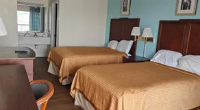 Travelodge by Wyndham Richmond Kentucky - Image 2