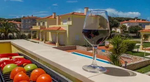 Praia Del Rei Pool View - Image 4