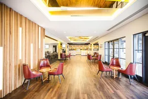 Royal Palms Resort - Image 4