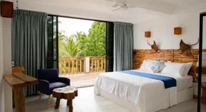 Kudhi Boli Beach House - Image 2