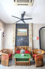 Rose Cottage Hotel Taman Impian Senai - Image 3