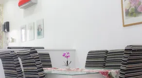 The Floral Home - Image 5