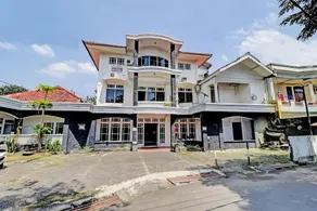 RedDoorz near Metro Bandung - Image 2