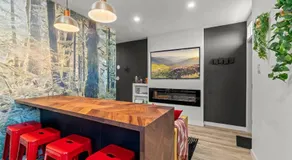 Prime Fishtown- King Beds- Free Gated Parking - Image 3