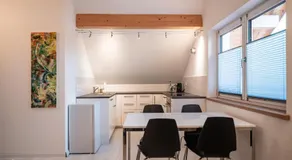 Schöne Dachgeschosswohnung - Image 4