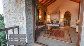 Trikalon Muses Art Suites - Image 2