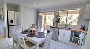 Hinterland Hideaway Farm Stay - Image 2
