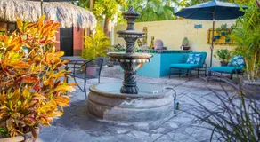 Iguana Inn - Image 3