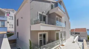 BlueBay Apartments - Image 3