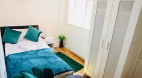 CHATHAM GUEST HOUSE - Image 2