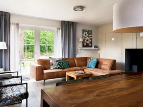 Villa near the water with sauna, spa and sloop - Image 2