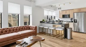 Corner Flat off Meridian - Walk Anywhere Downtown - Image 2