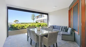 Lennox Holiday Apartments - Image 4