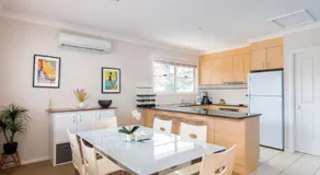 Tokelau Townhouse 1 - Image 4