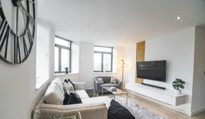 Conditioning House - Suite 1 - Image 3