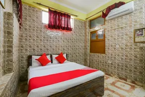 OYO 64984 Hotel Rudransh - Image 4