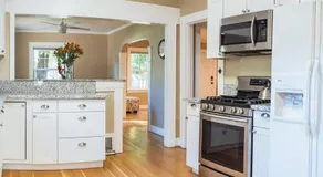 Lovely House near Downtown, Home away from Home! - Image 4