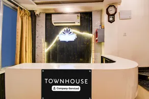 Super OYO Townhouse Civil Lines Prayagraj Formerly Raj Mahal Palace - Image 4