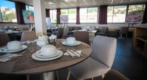 Hotel Port Toga - Image 5