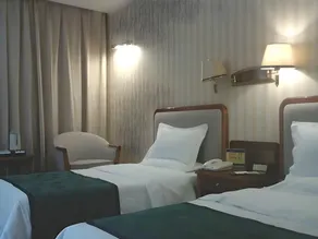 Zhengzhou Airport Hotel - Image 4