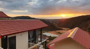 Tuyen Chien Home - Image 5
