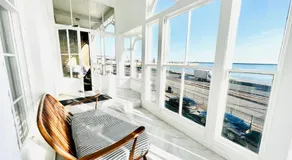 Flat 4 Marine Parade House, 1 East Cliff- Next to Dover Port, White Cliffs, Beach, Castle - Image 4