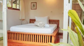 Tema'e Beach House - Image 2