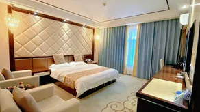 Yihao Boutique Hotel - Image 2