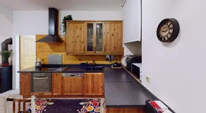 Apartment Wood - Image 4