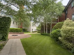 Roomspace Serviced Apartments - The Courtyard - Image 3