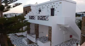 Classic seaside apartment in Tinos - Image 5