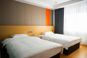 Mando Hotel - Image 2