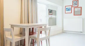 Snuffel Youth Hostel - Image 5
