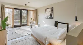Van Heeckeren City Centre Jacuzzi Lofts - Image 2