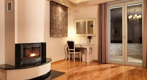 Hondos Classic Hotel & Spa - Image 2
