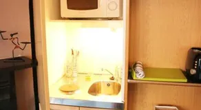 Modern Private Studio Room - Image 5