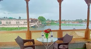 House boat house of common - Image 5