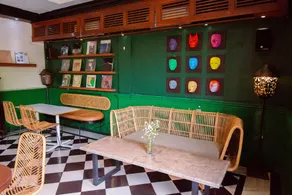 Briggs Inn Batu - Image 5