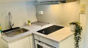 A beautiful 3-bedroom apartment with stunning views and free parking - Image 3
