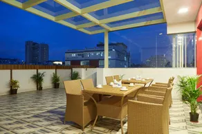 VOVO PREMIER HOTEL - Image 5