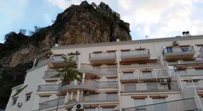 Apartamentos Fuente La Raja - Image 5