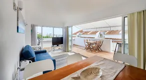 Beautiful Seaside Apartments - Image 2