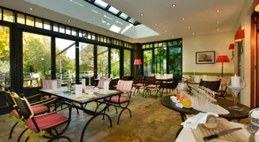 Romantik Hotel & Restaurant Hirsch - Image 2
