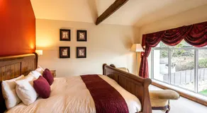 The Village Inn - Image 2