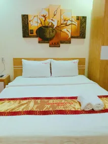 Diamond Star Hotel - Image 2